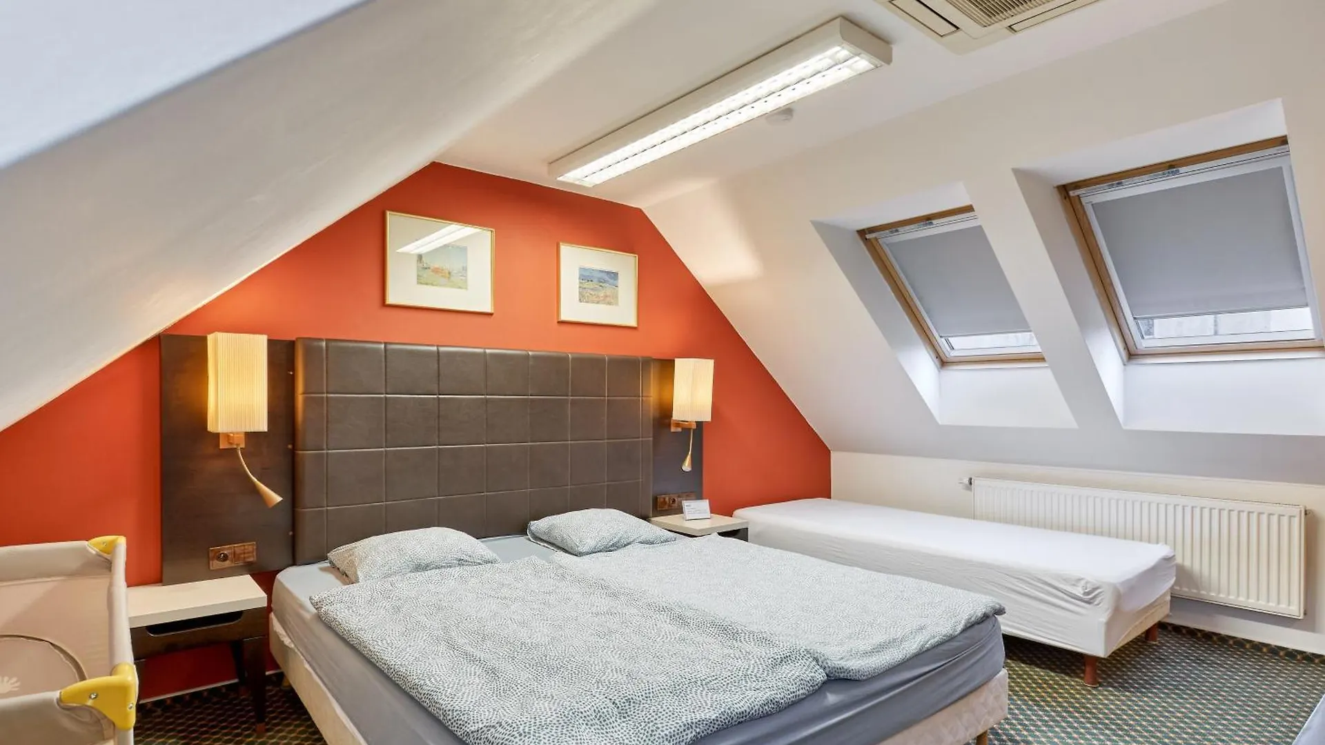 Excellent Apartments In Spa City Center 5 Min Walk From The Colonnade Karlowe Wary