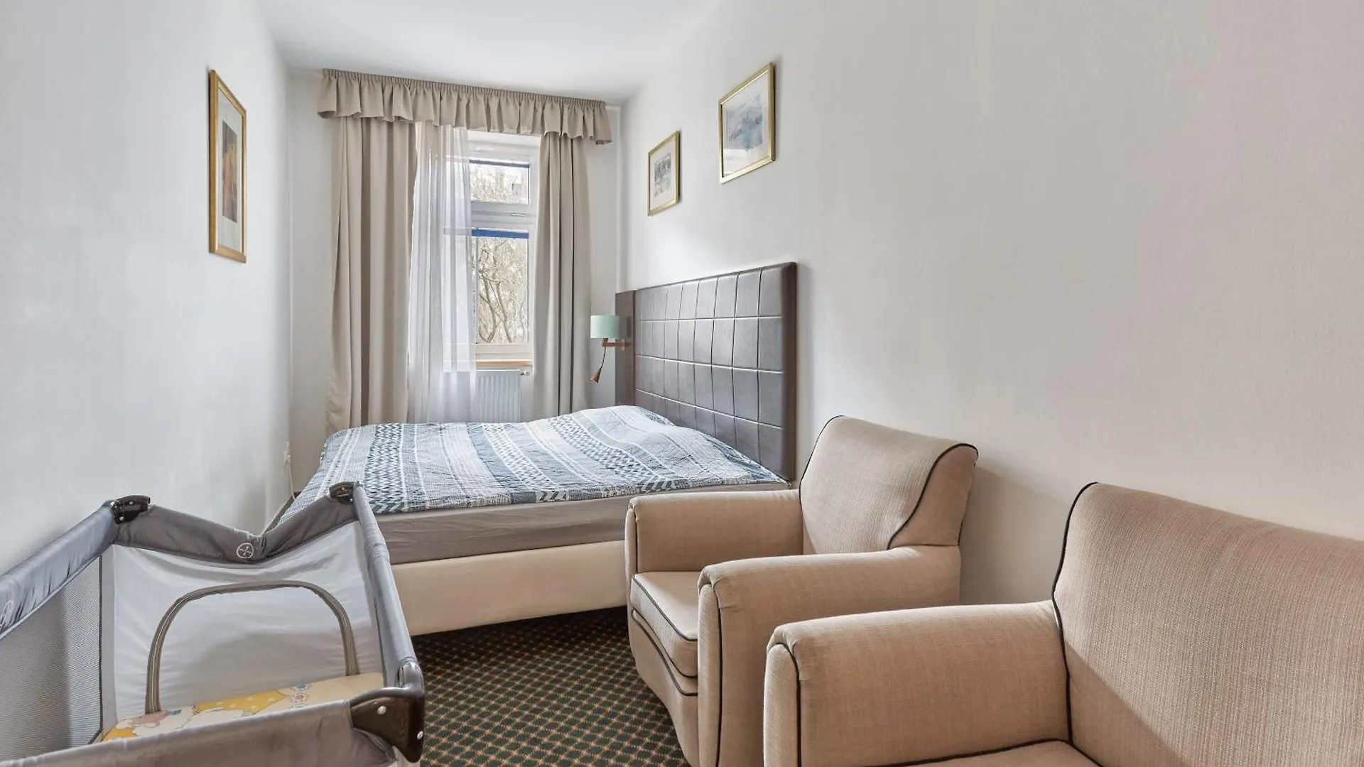 Excellent Apartments In Spa City Center 5 Min Walk From The Colonnade Κάρλοβι Βάρι